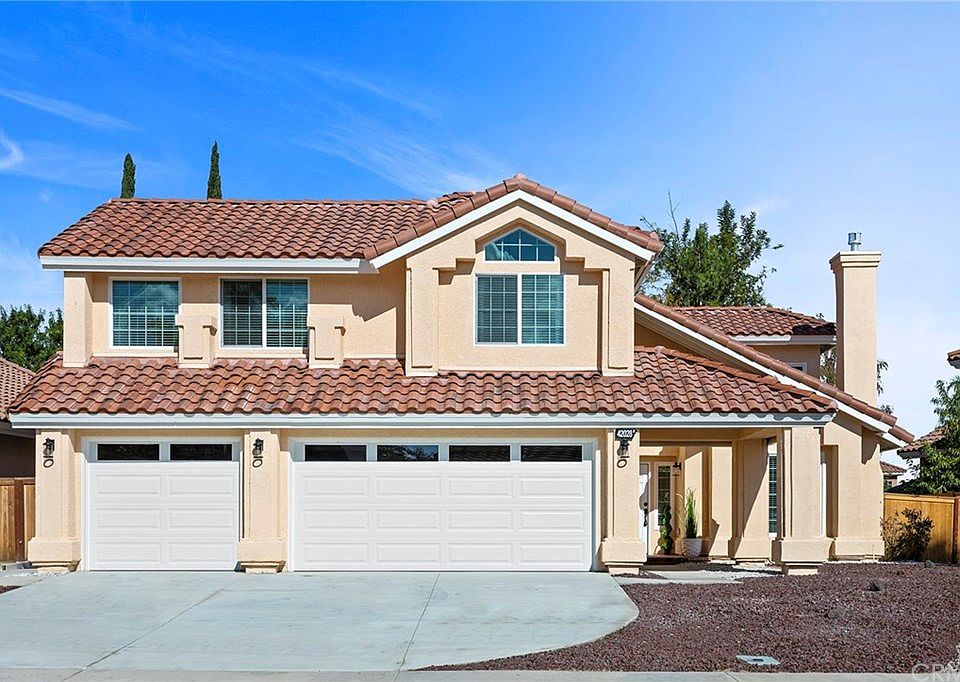 1st image of 42028 Avenida Vista Ladera