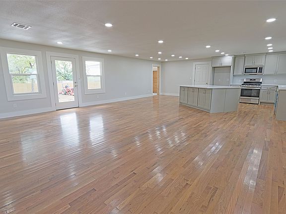 2nd image of 8441 Old Taft Rd
