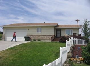 1320 Arizona Pl, Cody, WY 82414