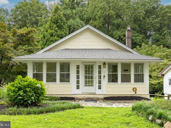 18 Abberly Rd, Thornton, PA 19373