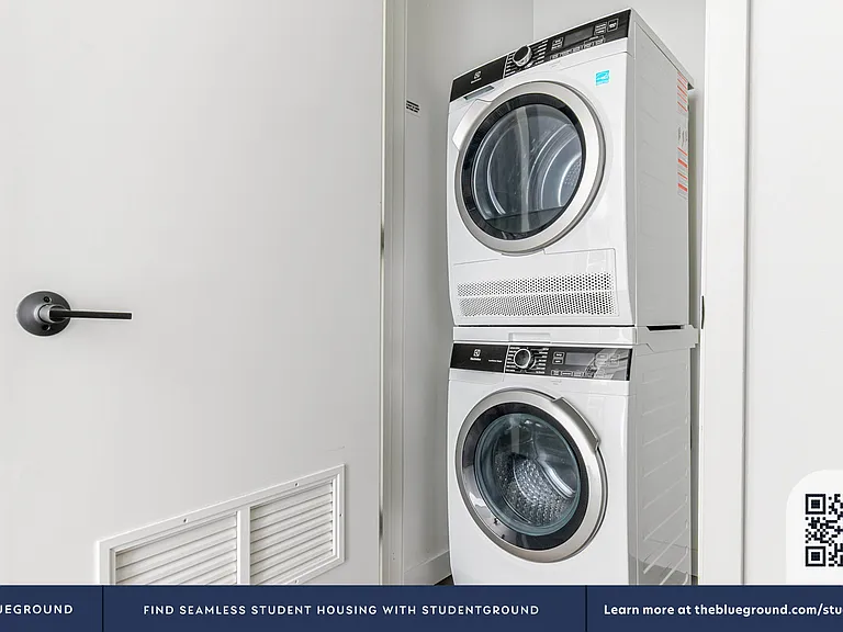 Washer/Dryer in Apartment