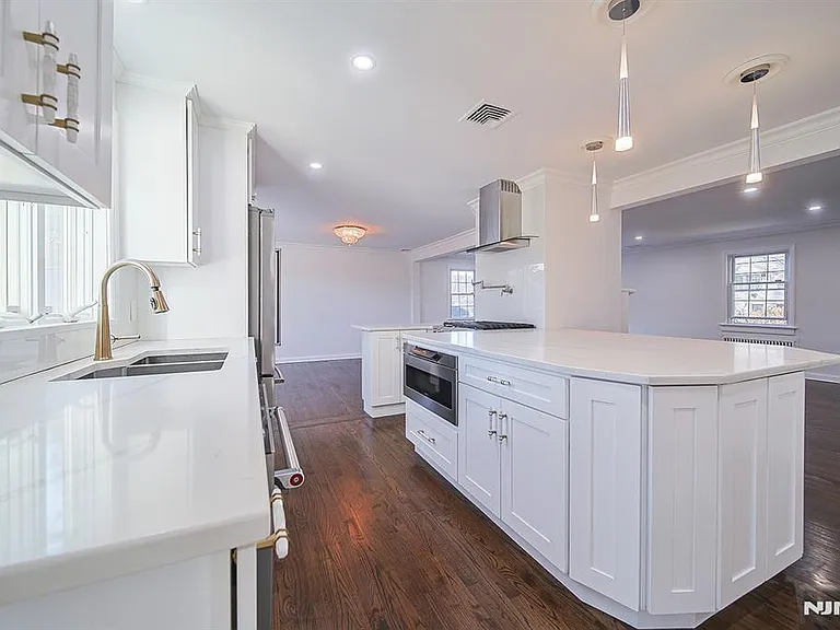 18 Lakeview Ave #181 — Photo 8