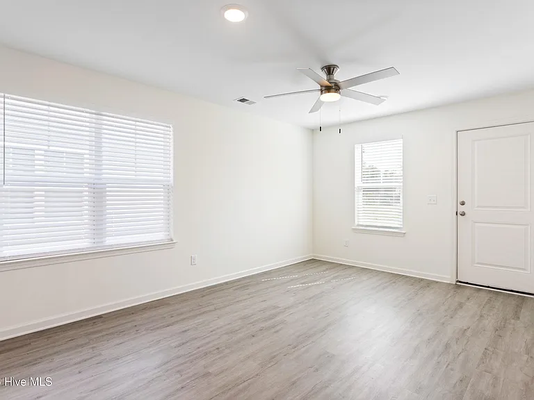 718 Taylor St #A — Photo 4