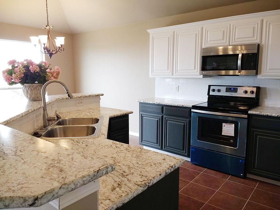 1st image of 805 Elbe Dr