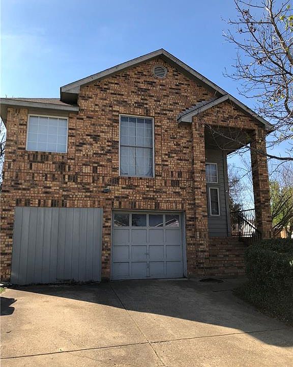1st image of 742 Meadowcreek Ct