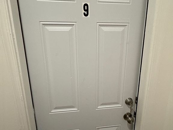 2nd image of 318 N Paca St #9