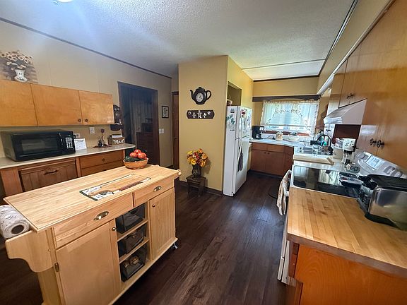 5th image of 107 Willard Rd