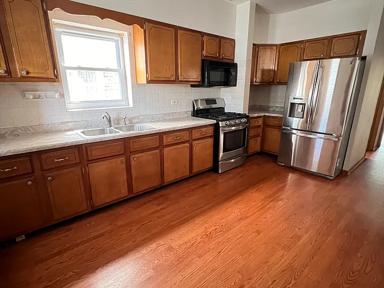 5038 W Hutchinson St #1 — Photo 9