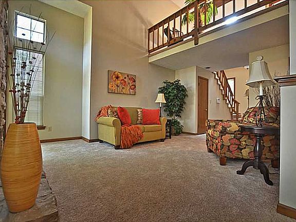 3rd image of 4731 Shireton Ct