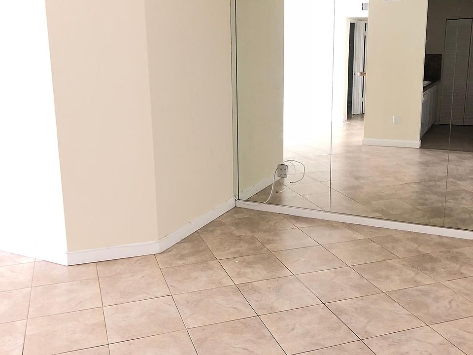 1st image of 19555 E Country Club Dr APT 403