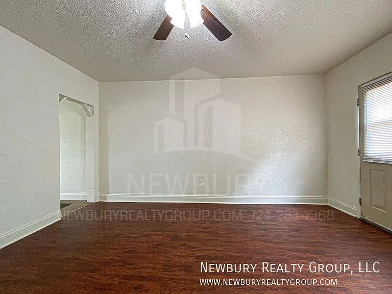 37 Hickory St — Photo 6