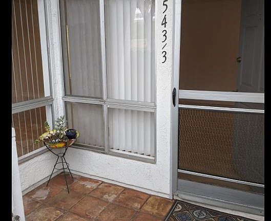 Entry Patio