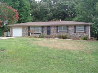 5710 Woodland Dr, Acworth, GA 30102
