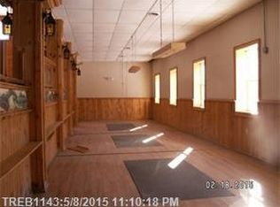 68 Maple St, Mechanic Falls, ME 04256