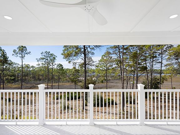 Grand Mainsail Balcony 2