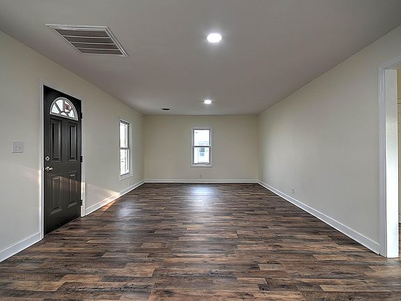 5th image of 301 Glen Ave