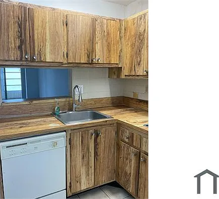 3001 NW 48th Ave — Photo 6