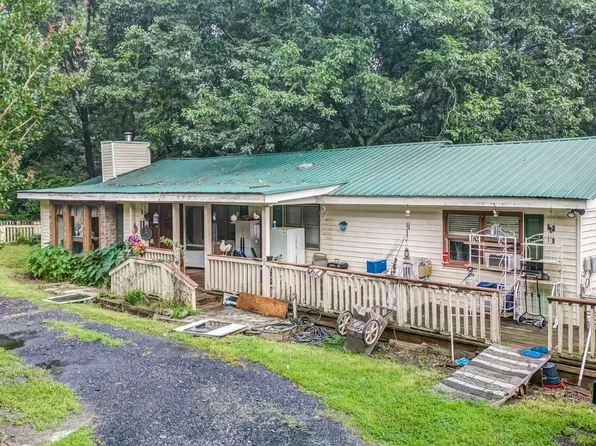 504 Young Loop, Fairmount, GA 30139