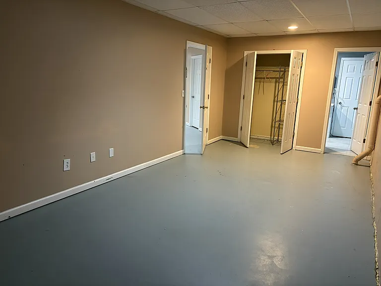 1050 Chapel Hill Dr — Photo 27