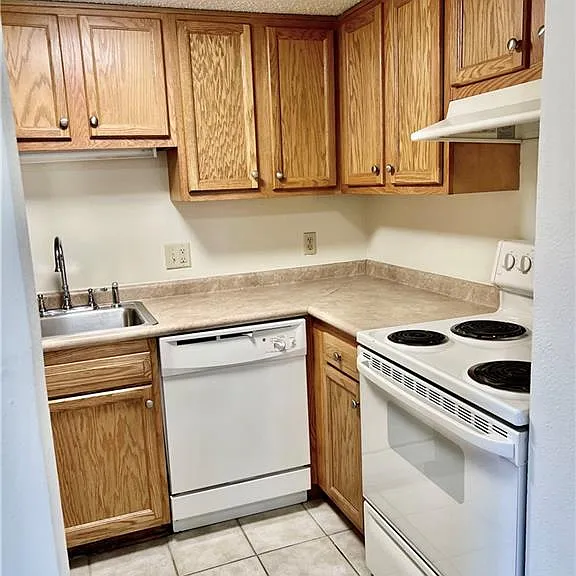 3004 9th St #104 — Photo 6