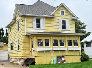 138 Burchard St, Beaver Dam, WI 53916