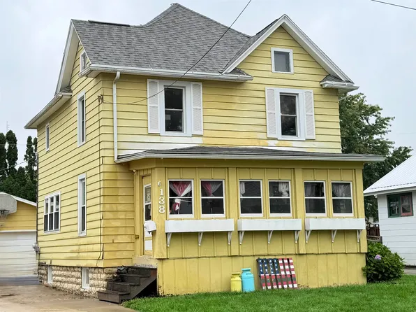 138 Burchard St, Beaver Dam, WI 53916
