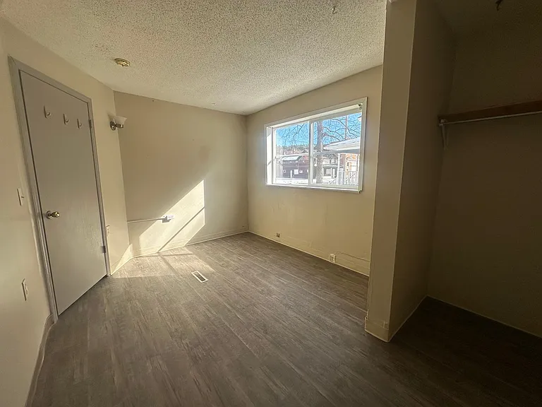 727 Washington St — Photo 34