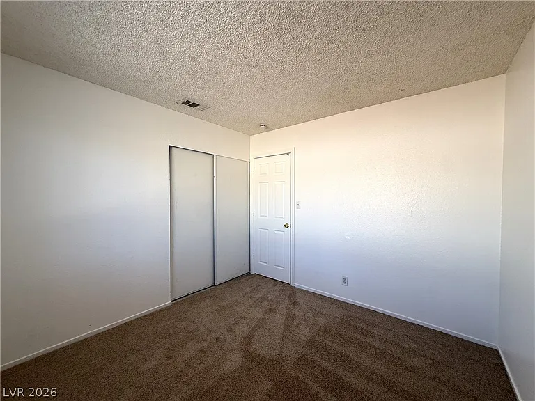2220 La Sombra St — Photo 12