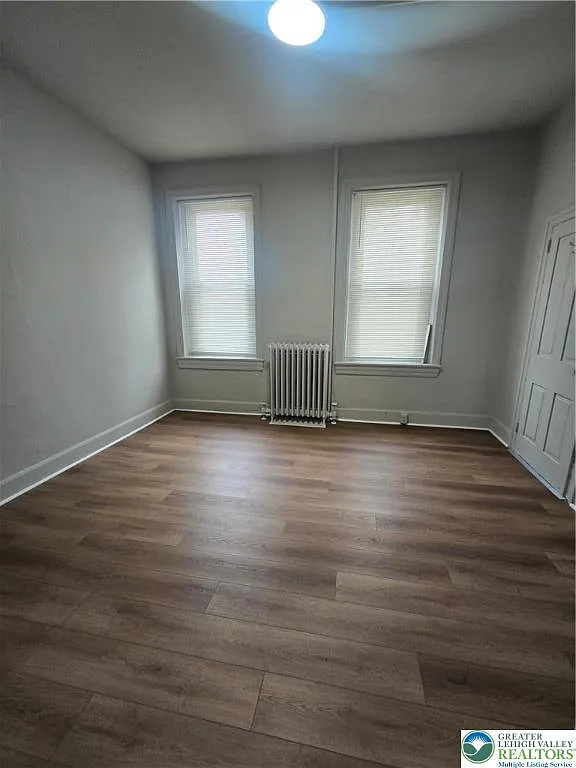 Building Photo - 16 E Main St #1F