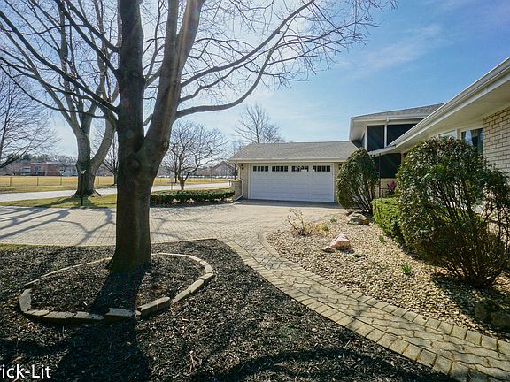2nd image of 12120 S Cheyenne Dr