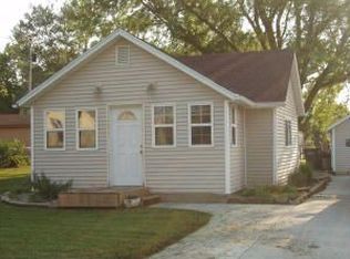 305 Woodmancy St, Macedonia, IA 51549