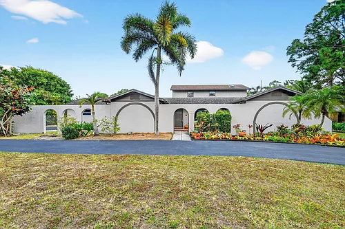 1214 Park Ln Photo 1