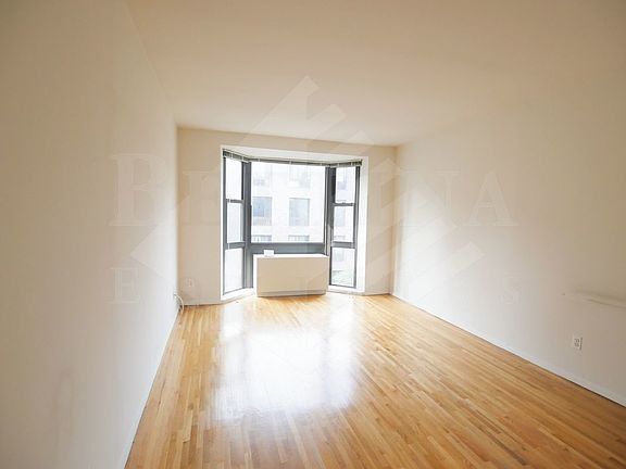 4th image of 317 E 91st St #C6