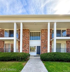 480 Fox Hills Dr N APT 6, Bloomfield Hills, MI, 48304