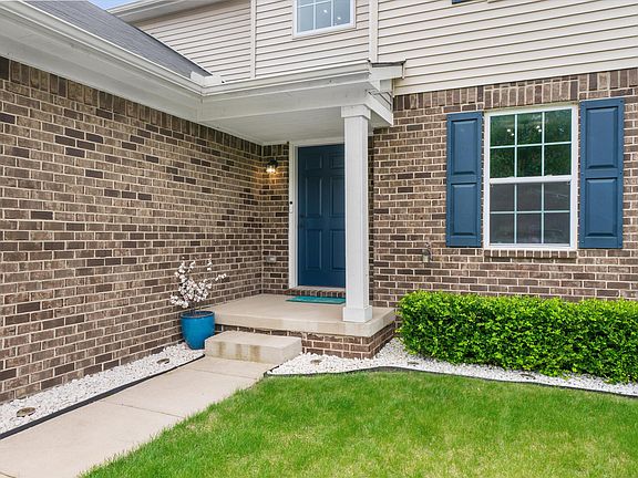 2nd image of 10344 Scarlet Oak Dr