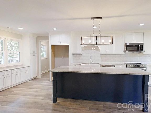 5th image of 5406 Christopher Rd