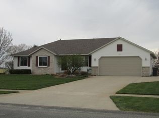 1829 Cooke Farms Dr, Dorr, MI 49323