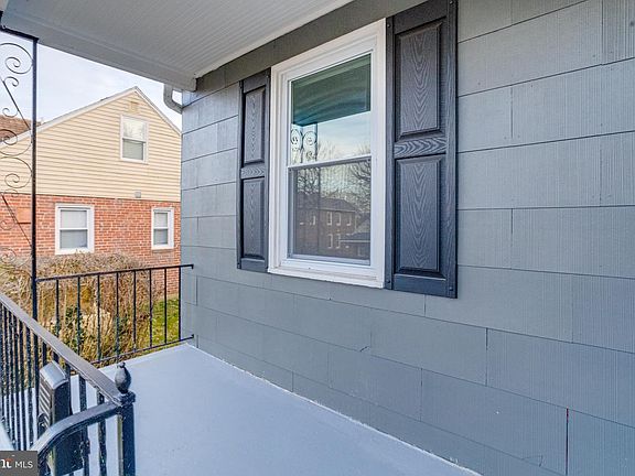 3rd image of 2931 Edgewood Ave