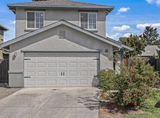 979 Marquez Ct, Oakdale, CA 95361