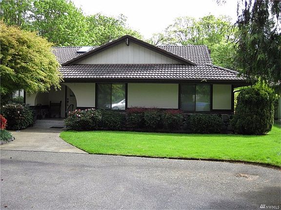 5th image of 6225 76th Street Ct W