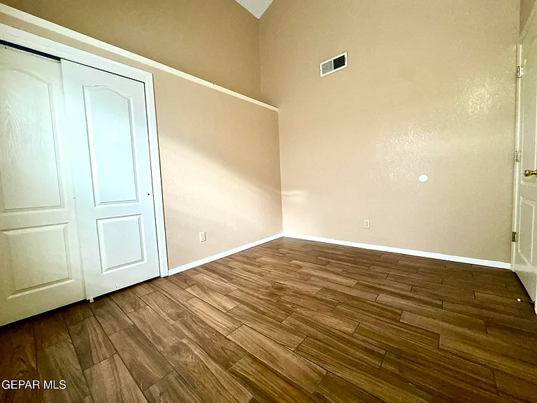 12146 El Greco Cir — Photo 16