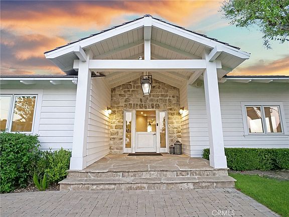 3rd image of 67 Eastfield Dr