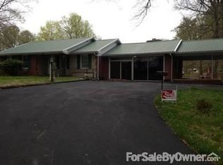 1712 Snow Rd, Albany, KY 42602