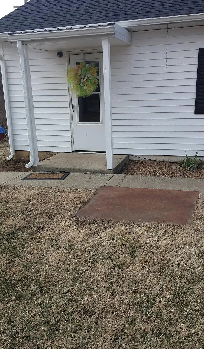 3 bed, 1.5 bath, 1100 sqft, $900 — Photo 4