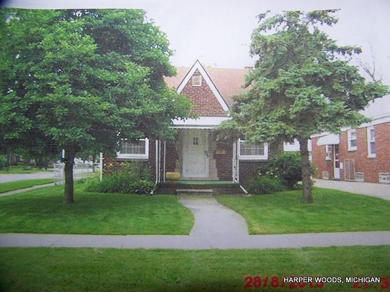 1st image of 20316 Roscommon St