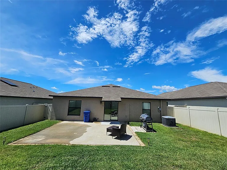 10005 Rose Petal Pl — Photo 29