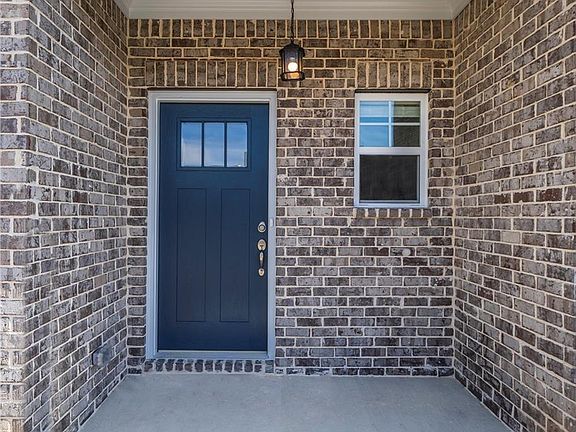 2nd image of 1442 Weatherbrook Cir