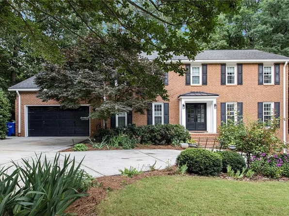 1379 Cambridge Ct NE, Atlanta, GA 30319