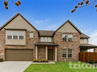 317 Lincoln Meadows Cir, Fort Worth, TX 76112