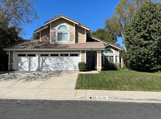 2426 Rikkard Dr, Thousand Oaks, CA 91362